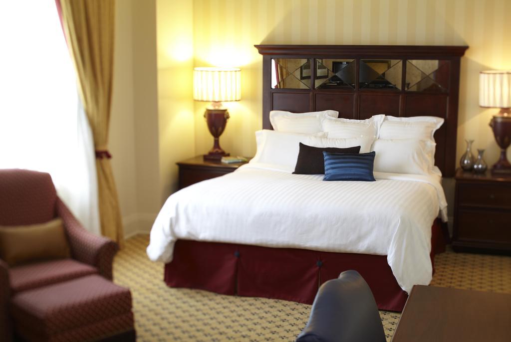 The Battle House Renaissance Mobile Hotel & Spa Esterno foto